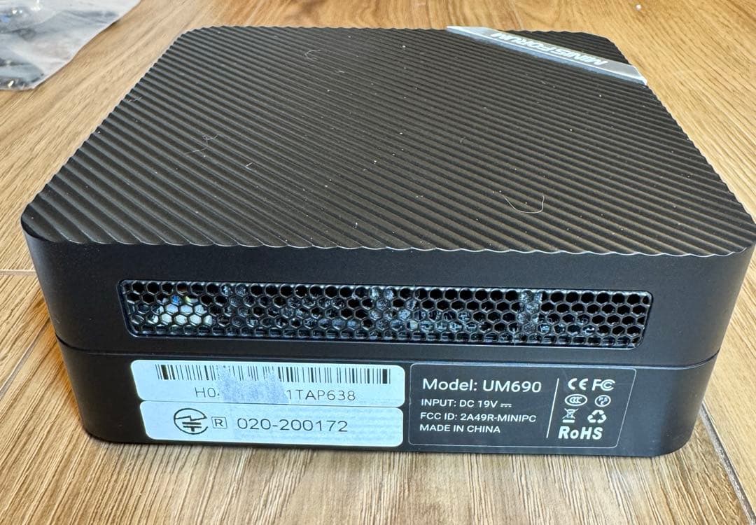 【ジャンク】MINISFORUM UM690 Ryzen 9 メモリ32GB