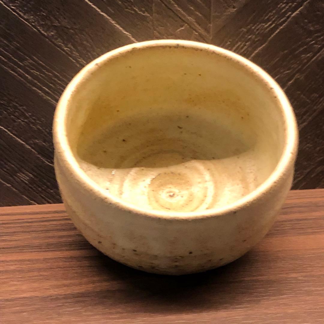 2点ロディ◾️蔵から焦がしミルクティー色の美しい釉薬の抹茶茶碗が出て来た。
