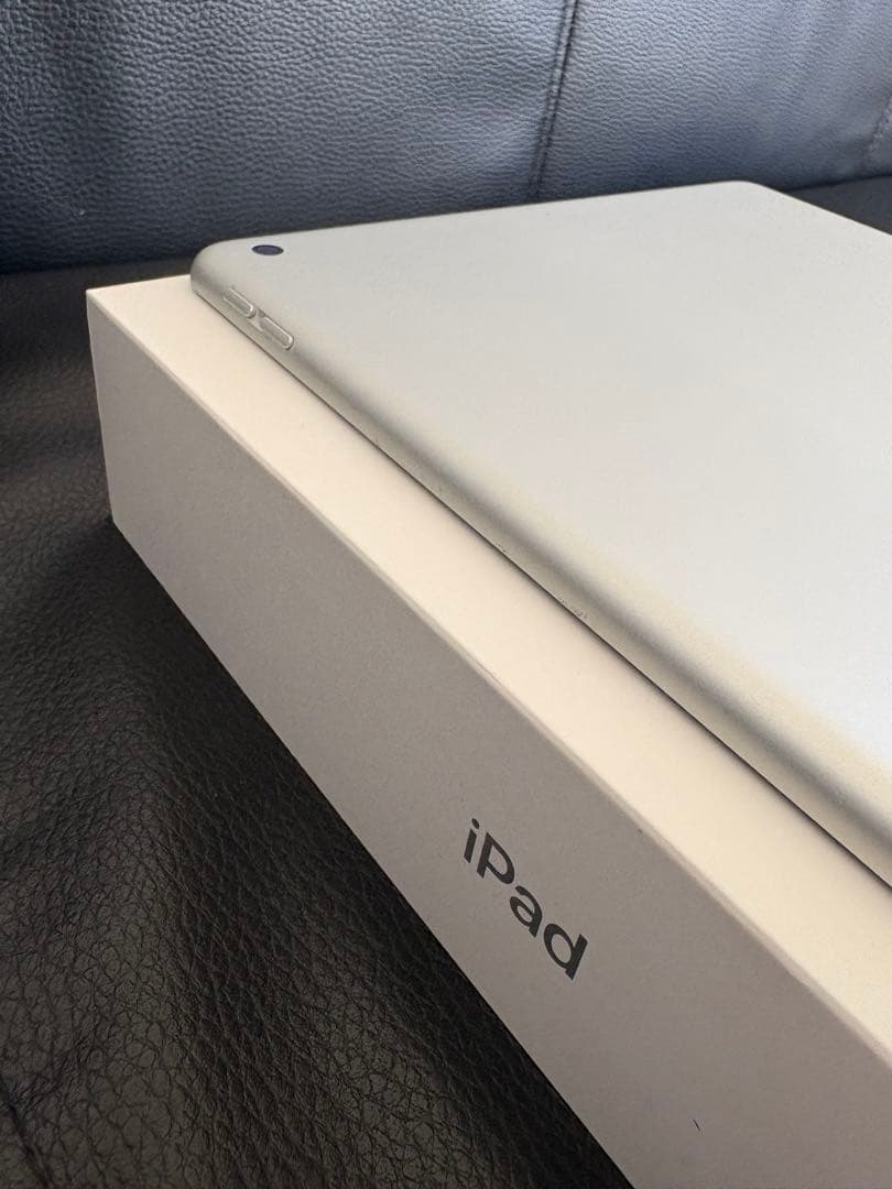 Apple iPad 第9世代　スペースグレー 本体　Wi-Fiモデル