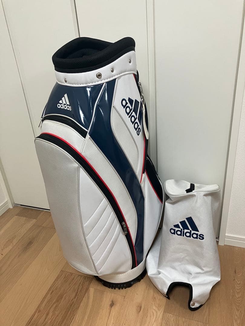 アディダス　adidas キャディーバック　９型　フードカバー付属
