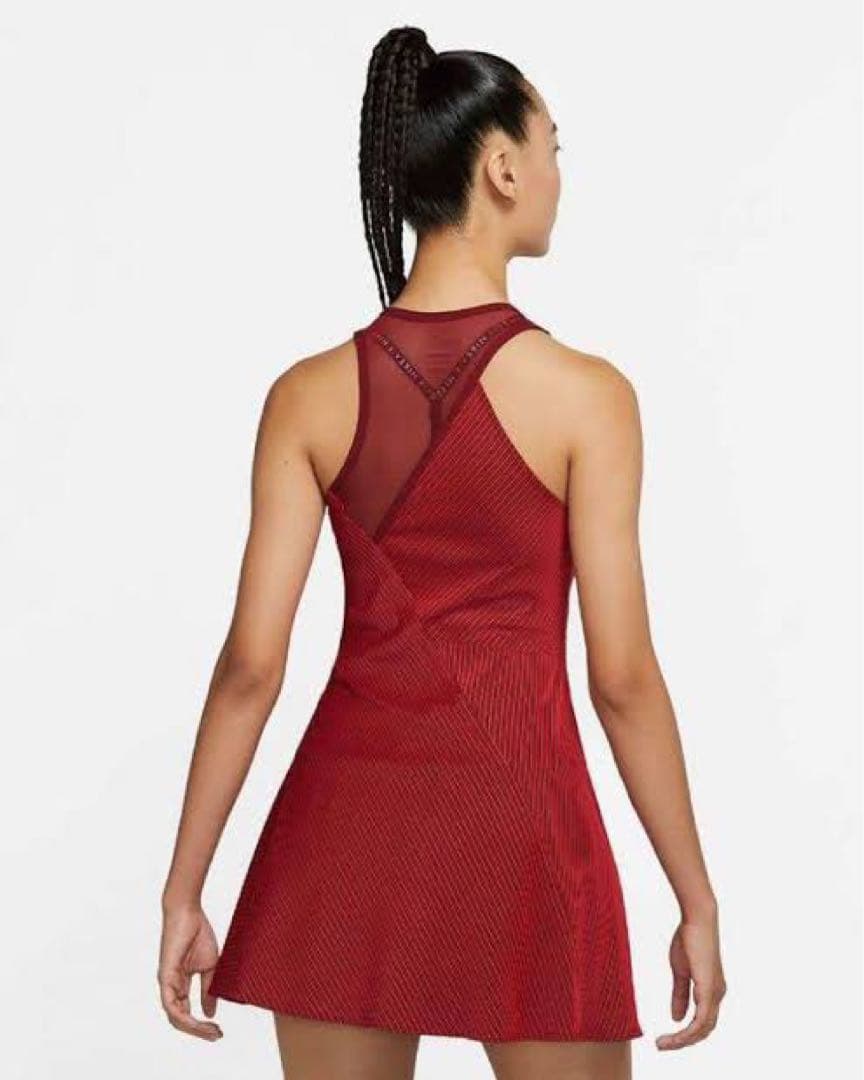 美品＊NIKEナイキ＊アシンメトリーとメッシュスリットが可愛いテニスドレスM
