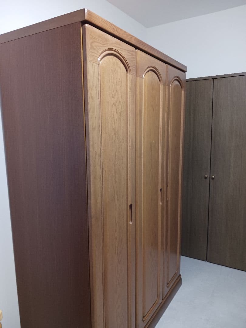 【美品】3ドア木製タンス ブラウン