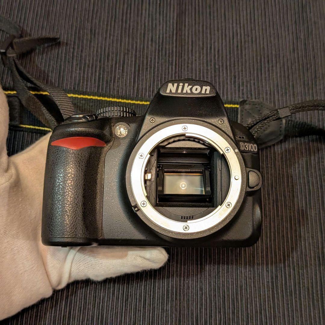 Nikon D3100 レンズキット シャッタ－575枚