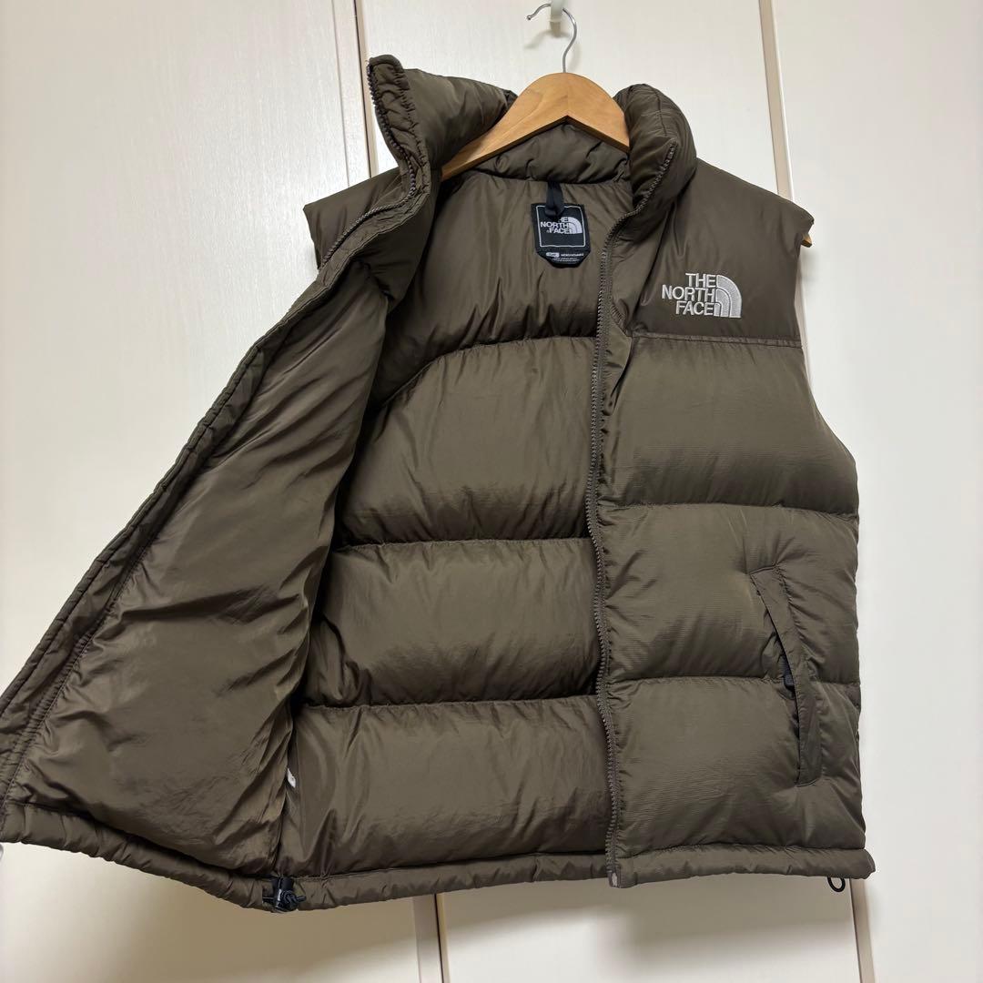 ノースフェイス　センター　ロゴ　ダウン　ベスト　カーキ　ブラウン　S