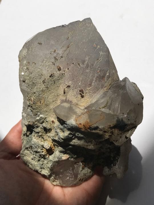 パキスタン　スカルドゥ　スモーキークォーツ