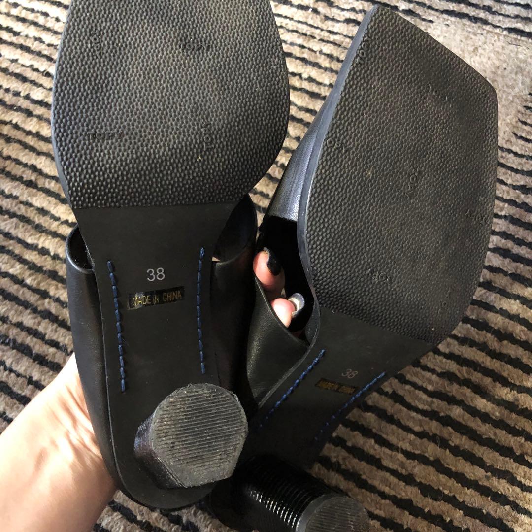 美品　アンスリード　サイドカットスクエアミュール