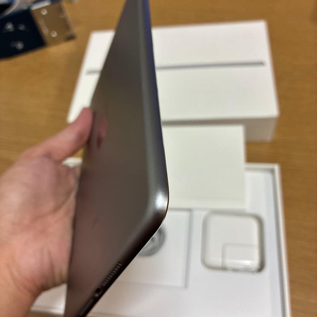 Apple iPad mini4 Wi-Fiモデル 128GB スペースグレー