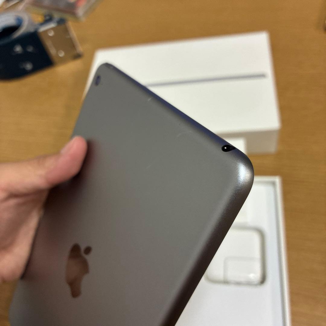 Apple iPad mini4 Wi-Fiモデル 128GB スペースグレー