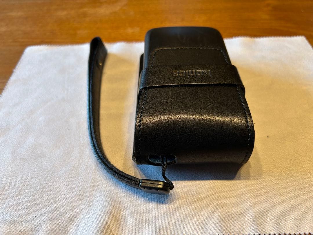 Konica Lexio 70 コンパクトカメラ　革製ケース付き