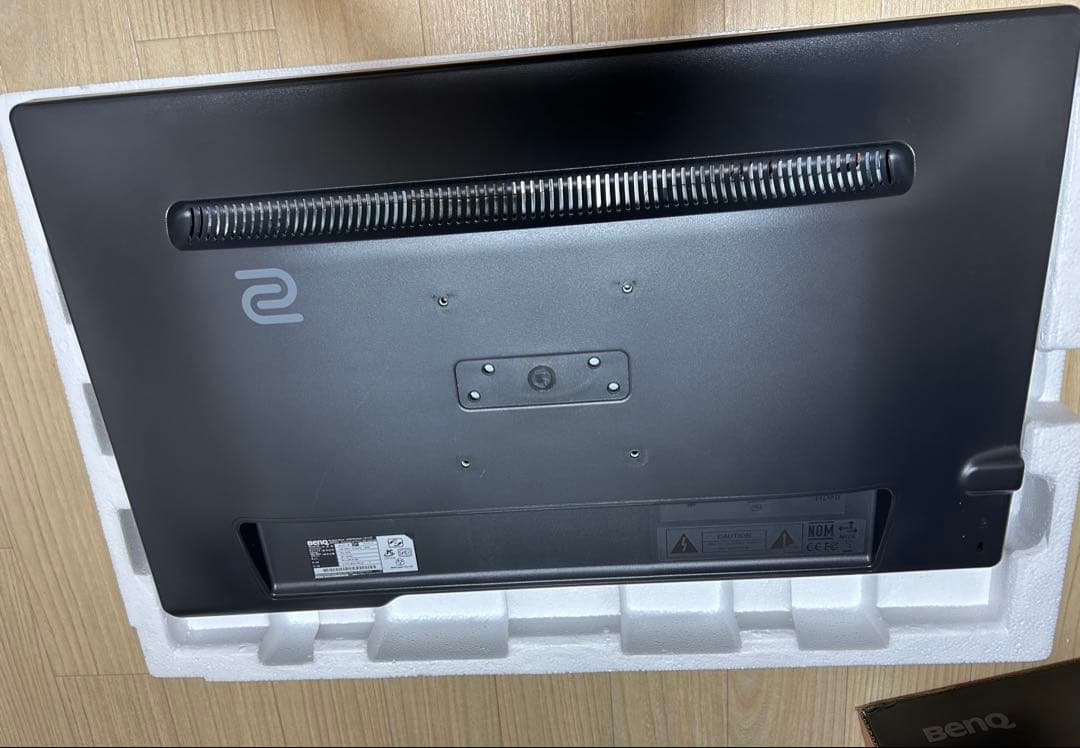 BenQ ZOWIE XL2411P 箱付き