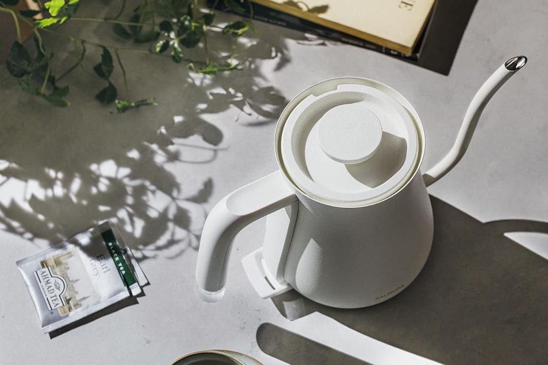 ぷ*ん様 BALMUDA The Pot 電気ケトル ホワイト　【K07A-WH