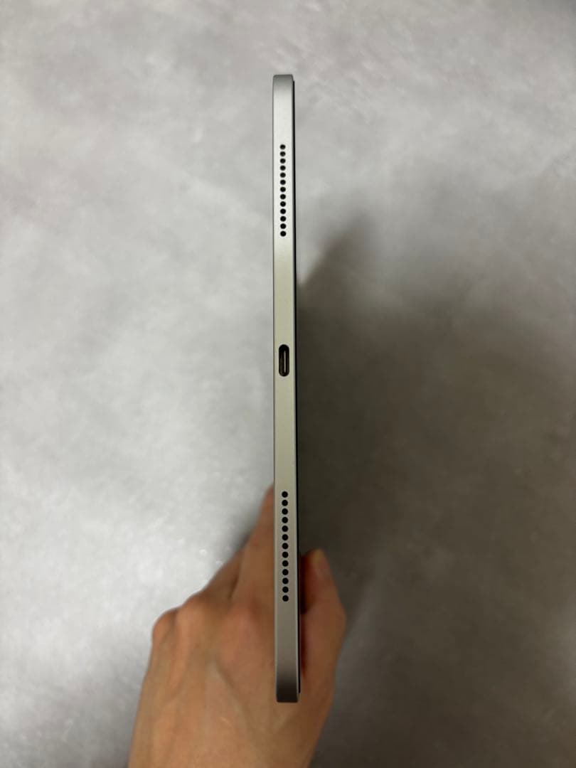 【美品】iPad pro 11インチ第一世代 シルバー 本体 おまけ付き