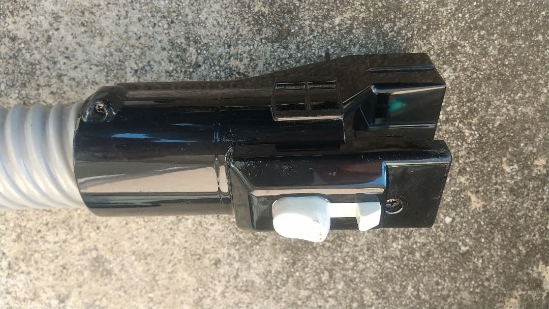 マキタ充電式クリーナー　CL500D