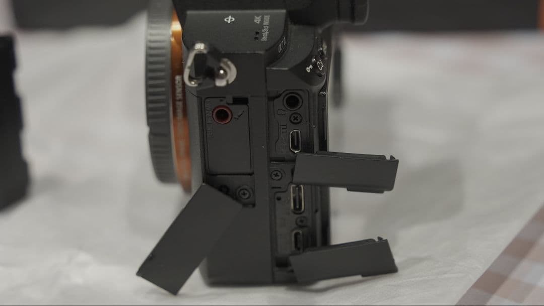 SONY α7 III ミラーレス一眼 本体　クイックリリースプレート付き