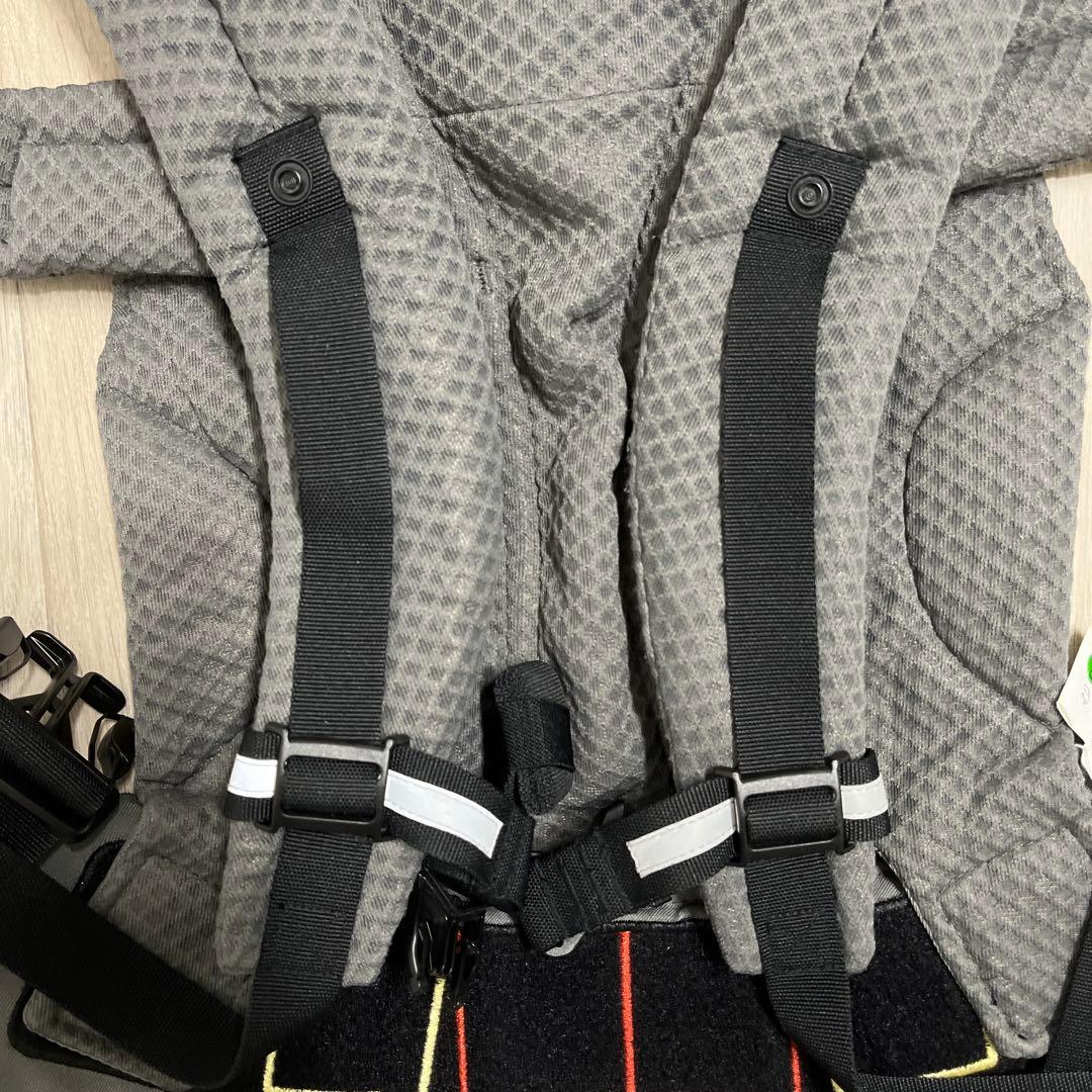 オムニブリーズOMNI breezeグラファイトグレー　エルゴベビー　抱っこ紐