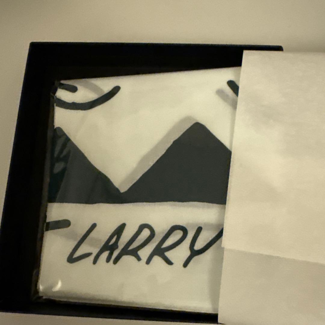 LARRY SMITH TOKYO ロゴ入りアイテム