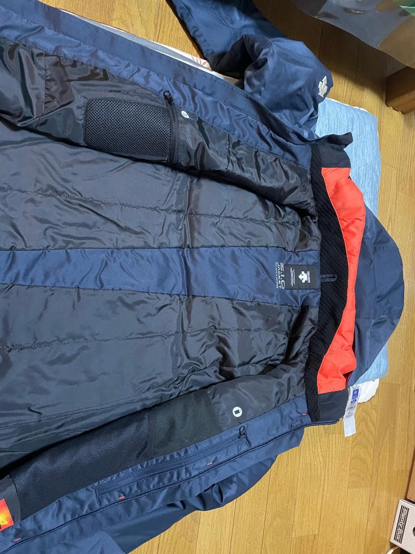 デサント DESCENTE スキーウェア
