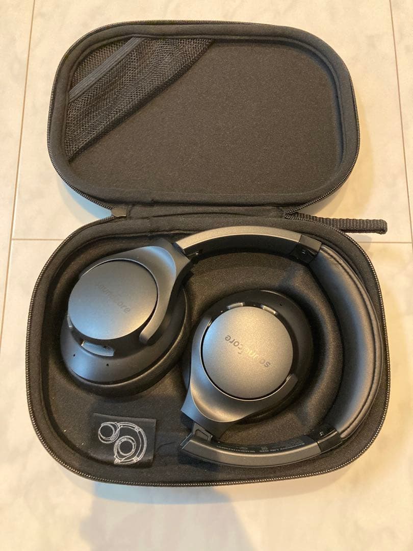 Anker Soundcore Life Q20 ケース付き