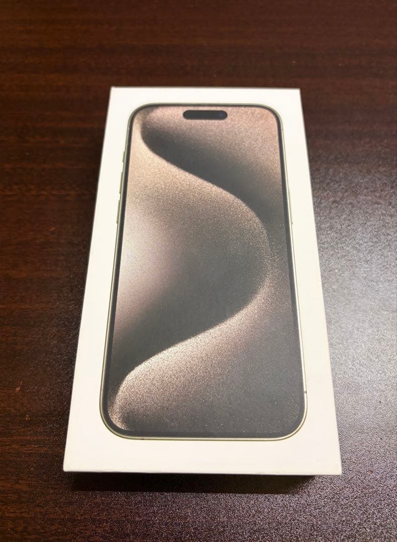 【極美品】Apple iPhone 15Pro 256GB SIMフリー