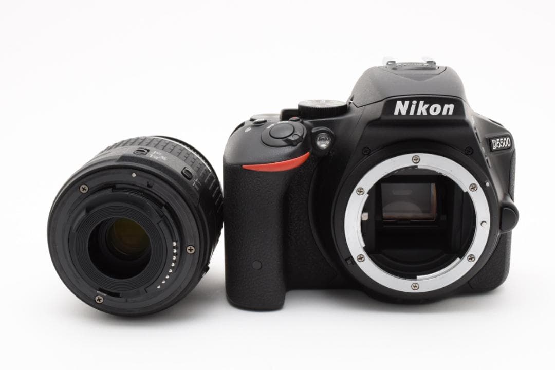 美品 ニコン　Nikon D5500 18-55 S数3070回 1145