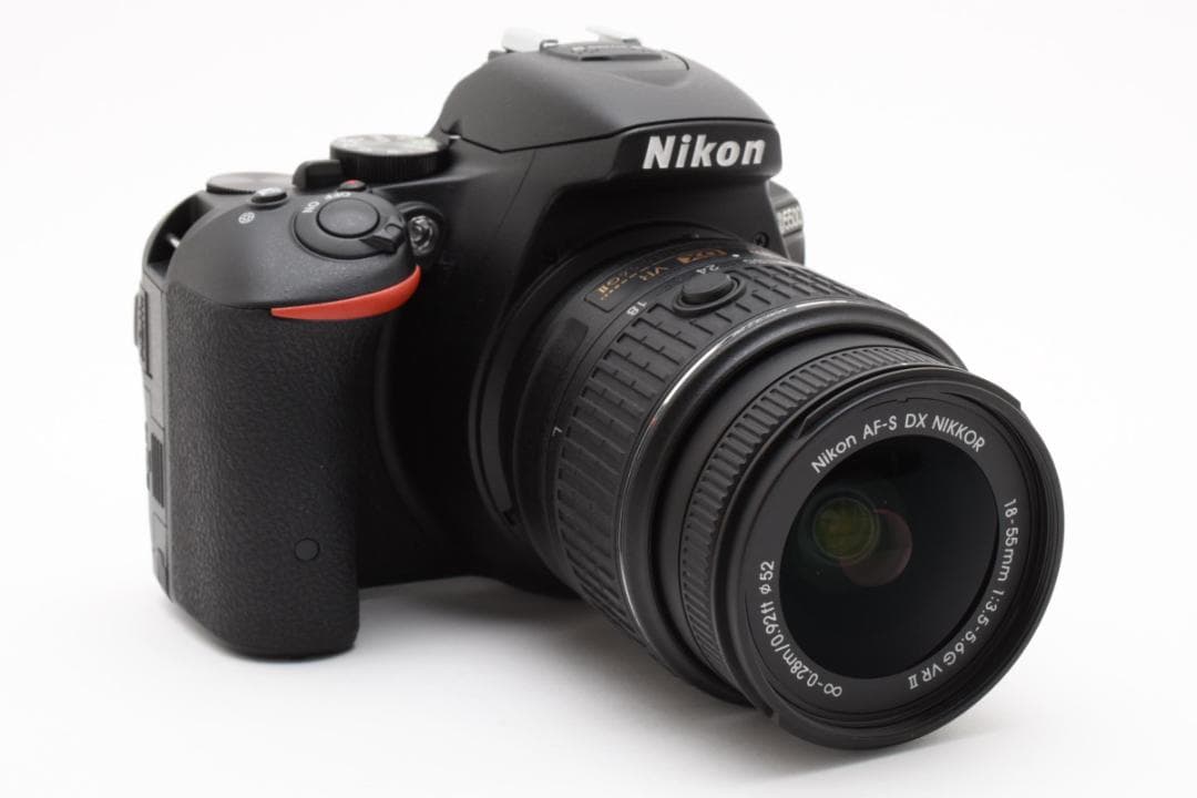 美品 ニコン　Nikon D5500 18-55 S数3070回 1145