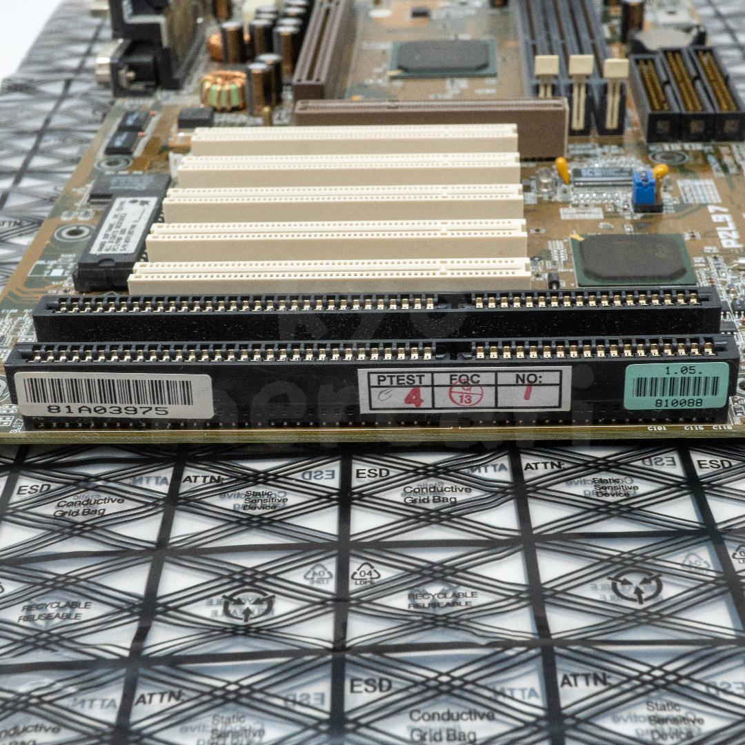 ASUS P2L97 Slot1マザーボード Celeron300A時代の名機