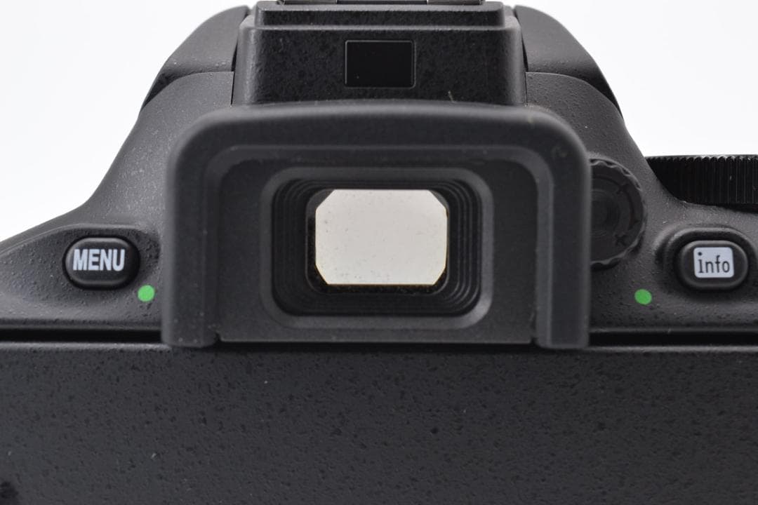 ■ 美品 ■ ニコン　Nikon D5600 ダブルズームキット 元箱付