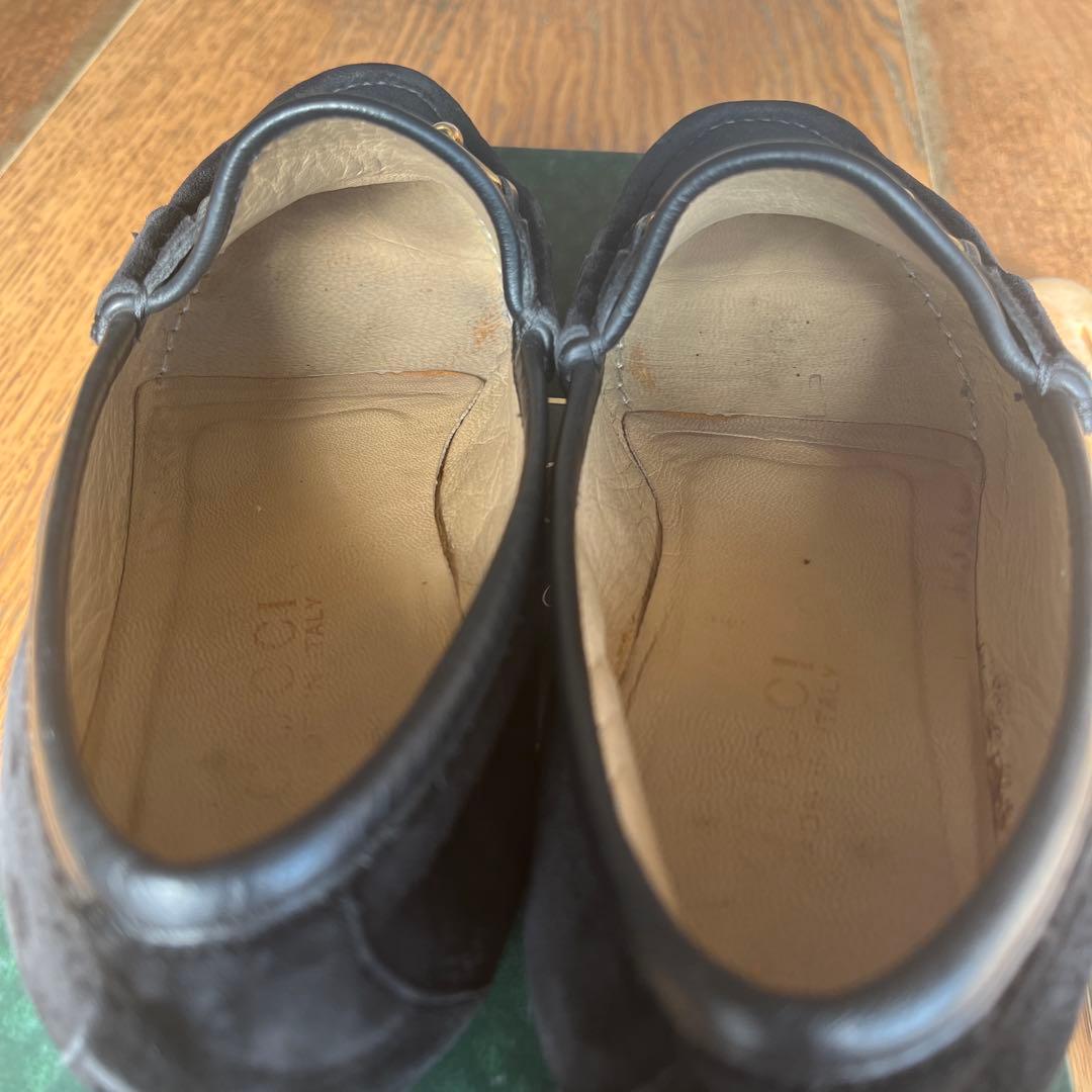 GUCCI ブラックスエード ローファー