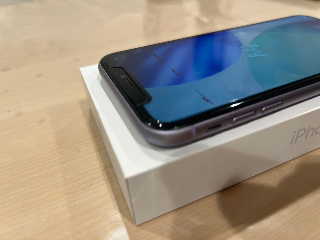 Apple iPhone 11 ラベンダー 本体