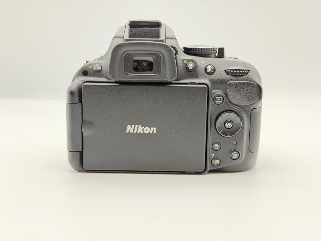 Nikon D5200 ボディ