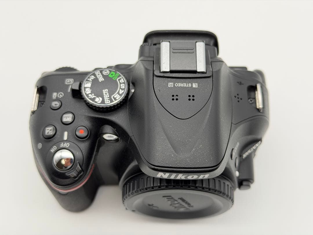 Nikon D5200 ボディ