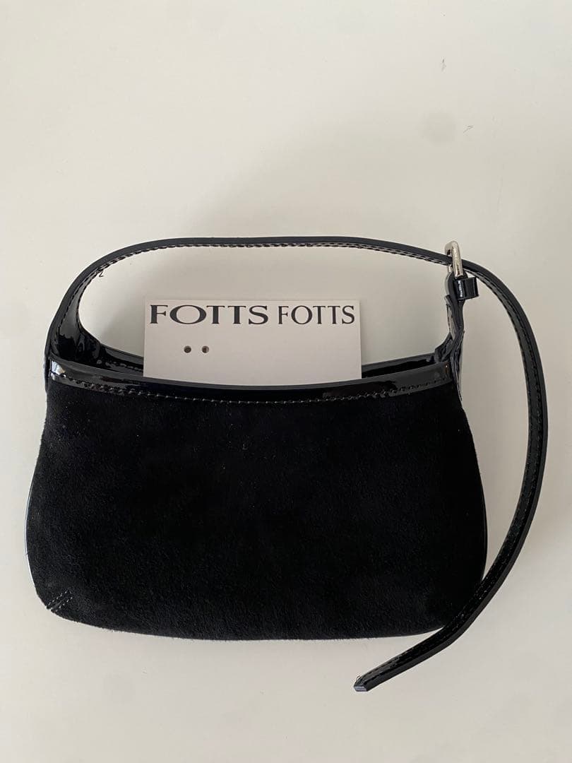 【Risa.mさま専用】FOTTS FOTTS ブラックハンドバッグ