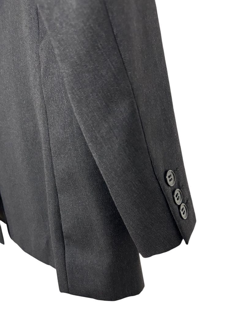 GIVENCHY メンズスーツ　3点セットベスト付き (Matsuzakaya)