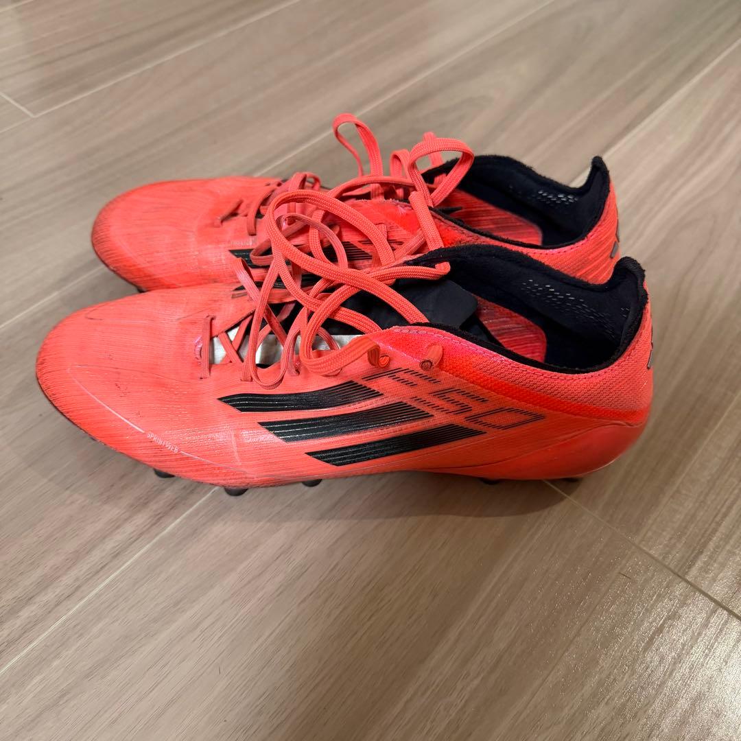 1月限定 F50 ELITE AG / 人工芝用