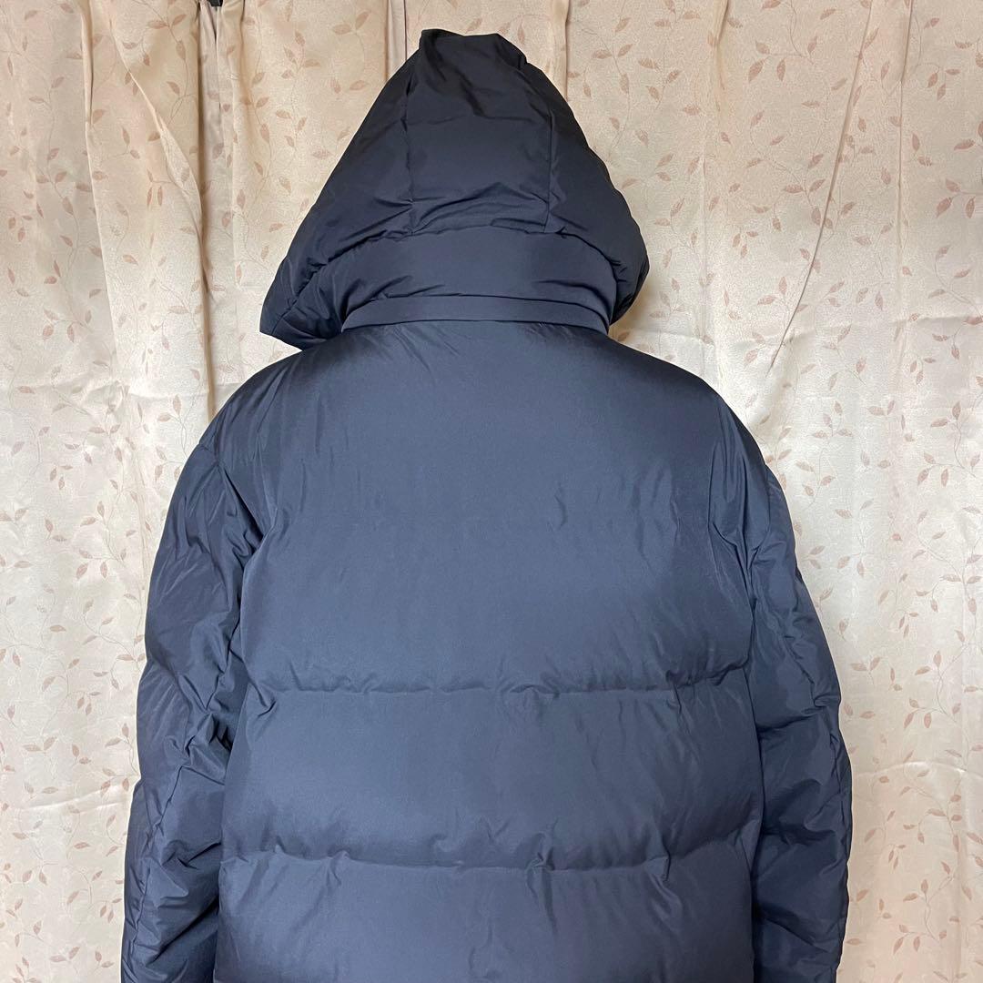 美品 UNIQLO シームレス ダウン ロング 4XL 耐久撥水加工 軽量