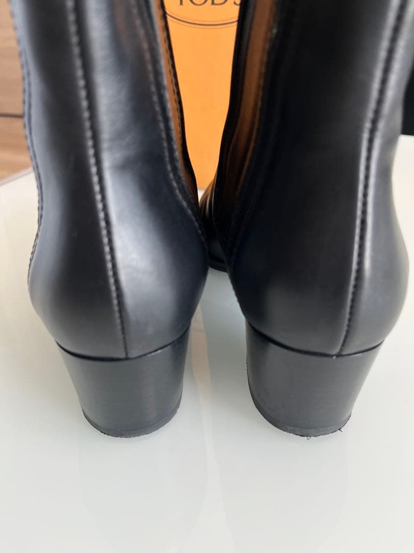 TOD'S ブラック サイドゴアブーツ　23.5センチ