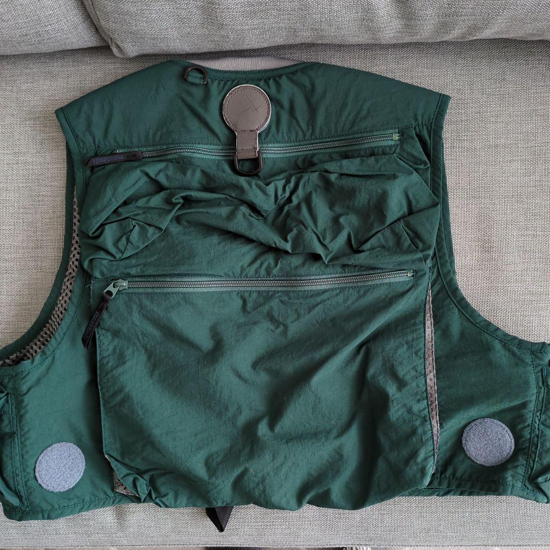 モンベル　釣り　ベスト