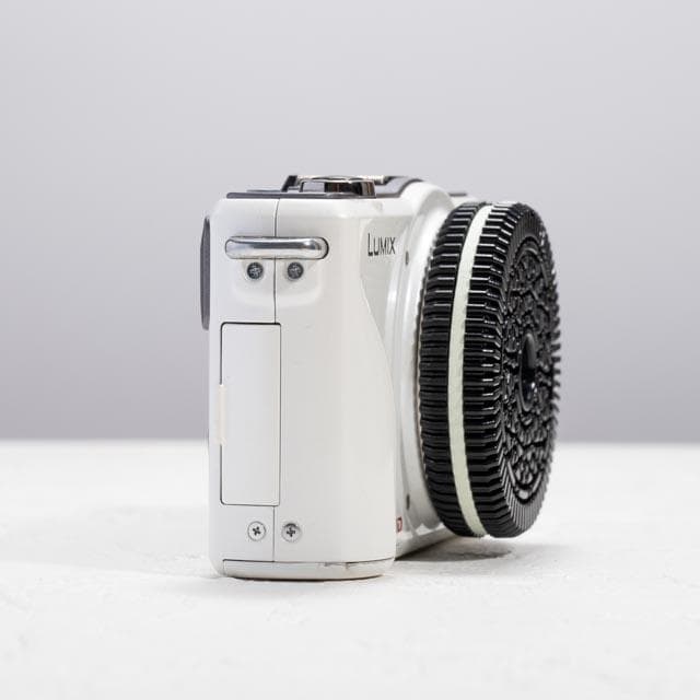 【写ルンです感覚のコンデジ】LUMIX DMC-GF2 32mm スマホ転送OK