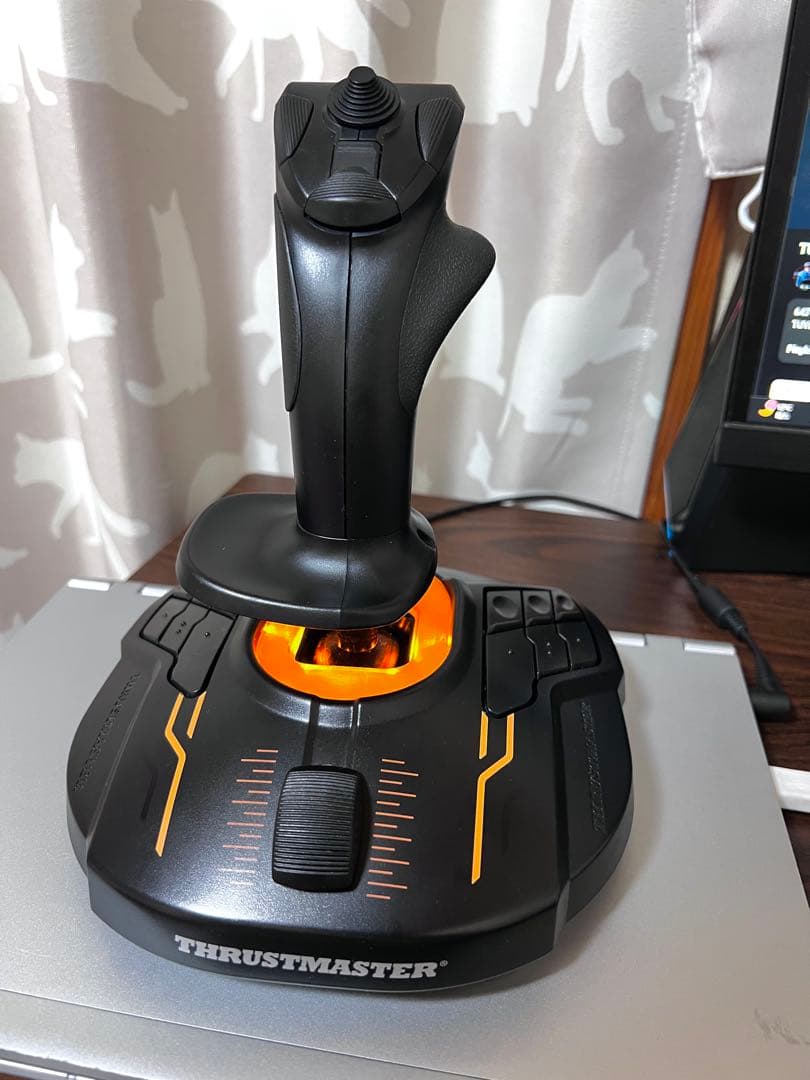 PC用ゲームコントローラー・コンバーター THRUSTMASTER T16000M
