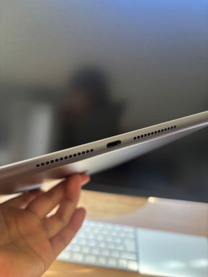 Apple iPad (第8世代) 128GB wifiモデル