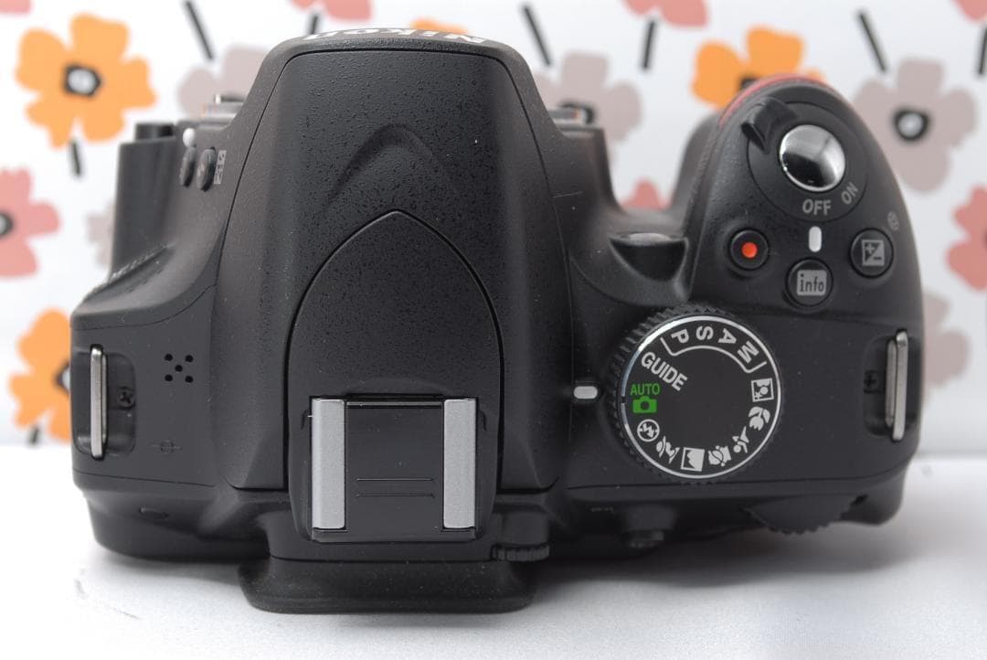 ❤Nikon D3200❤付属品たくさん！❤スマホ転送OK❤Wレンズセット❤
