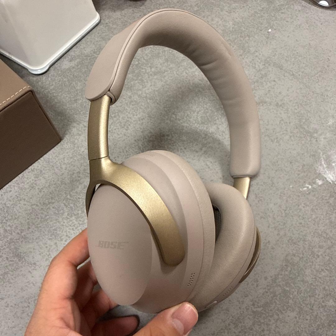 Bose ワイヤレスヘッドホン ベージュ