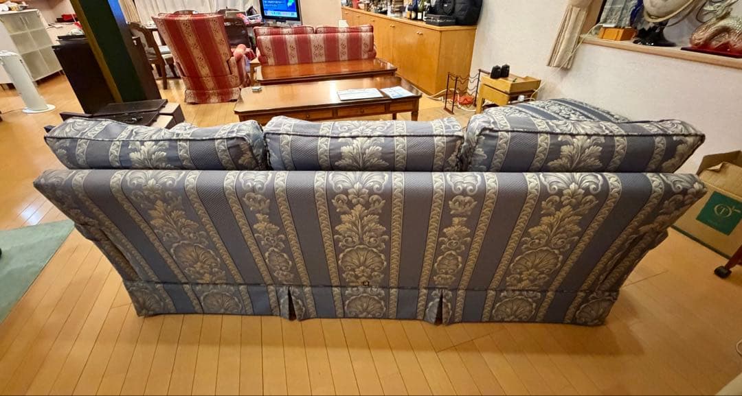 【引き取り限定】KOSUGA コスガ トラディショナルシリーズ３人掛けソファ
