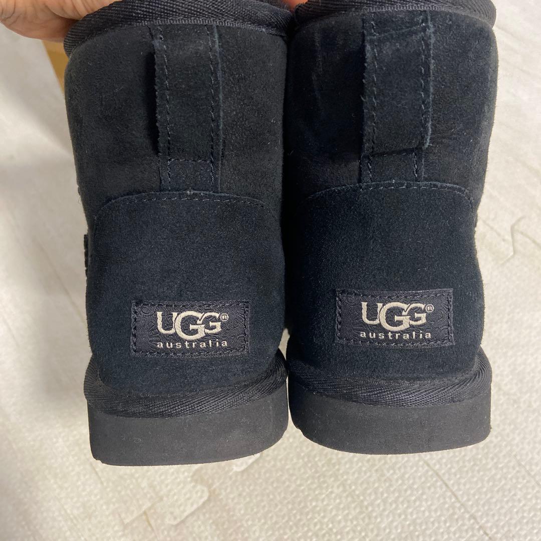 UGG ブラック クラシックミニ　25センチ　38