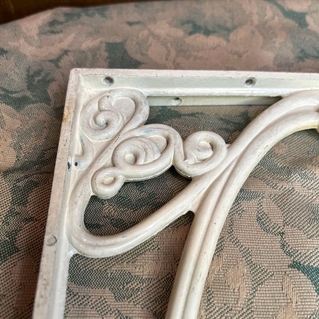 貴重アンティーク エレガントなアイアンブラケット/棚受け/ハンギング アイボリー