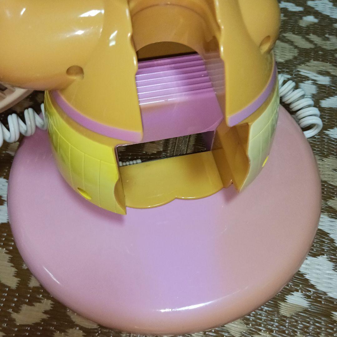 ハローキティ パーソナル家庭用扇風機 　　日焼けキティ　2004年製