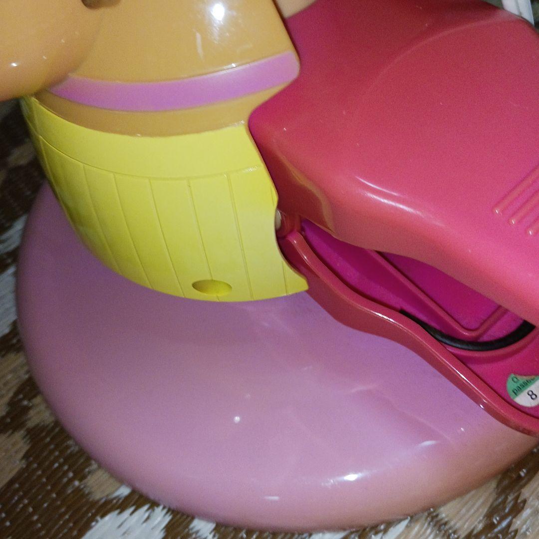 ハローキティ パーソナル家庭用扇風機 　　日焼けキティ　2004年製