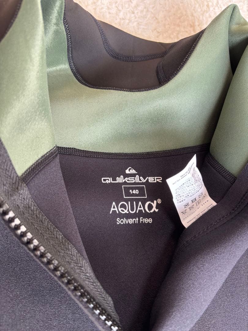 QUIKSILVER クイックシルバー ウェットスーツ キッズ　140 新品