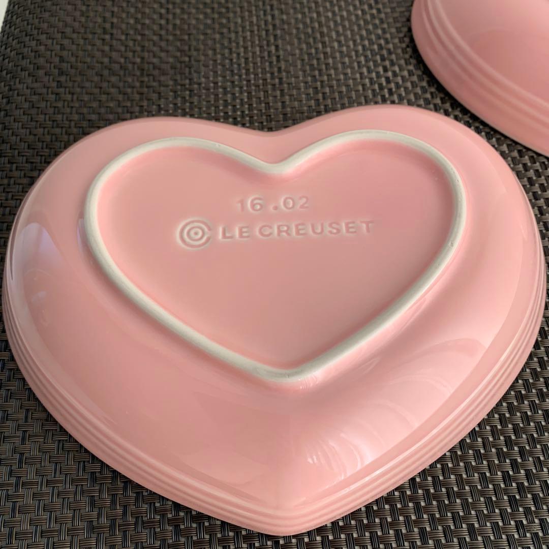 ルクルーゼ　パウダーピンク　ハートプレート&ディッシュセット♪