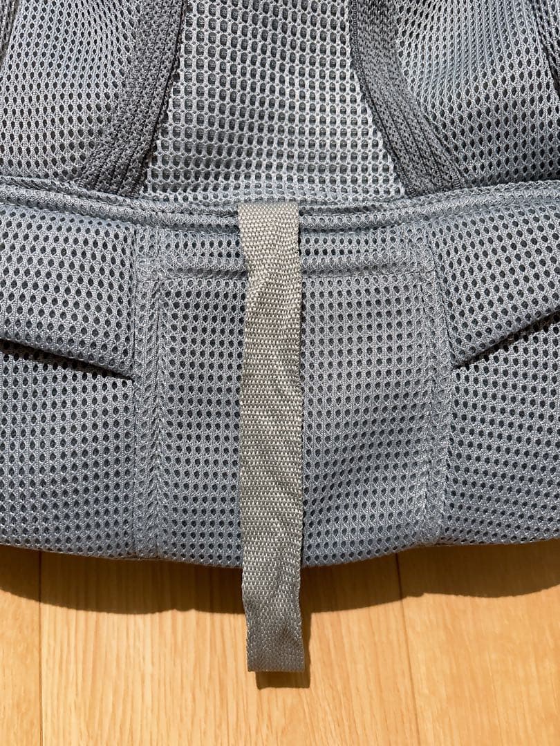 【付属品全完備】アップリカ ラクリス 抱っこ紐 グレー